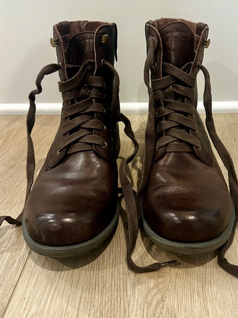 Rockport Women’s SZ 8 Cobb Hill Gorgeous soft LEATHER Boots Lace up/zip up Boots